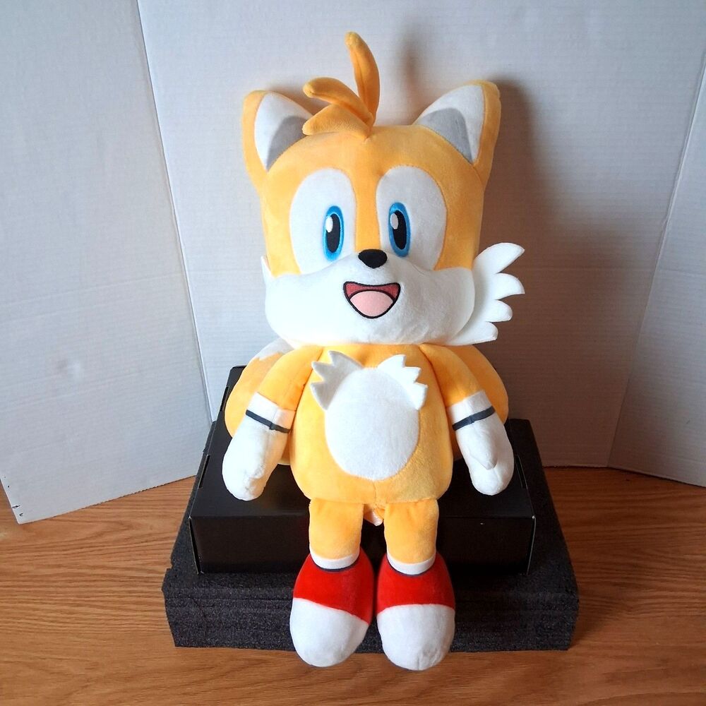 Sonic the Hedgehog Tails Hug Me Plush Vibrating Kid Robot Toy 20" Large Sega